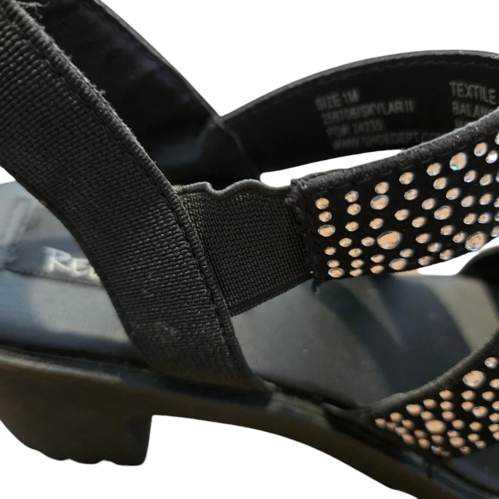 I.D Required Skylar II Girls' Black Slingback Chunky Block Heel Sandals Size 1M